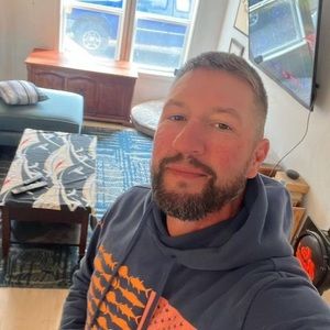 Meet your Posher, Asa